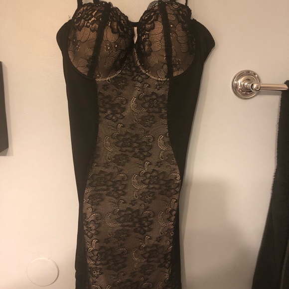 Black and Lace Joan Vass shape wear - Picture 2 of 2